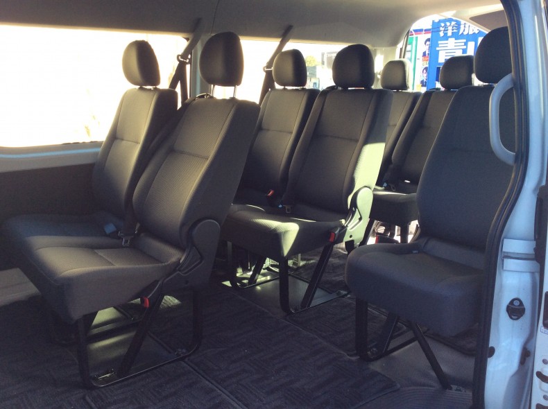 内装後方シート