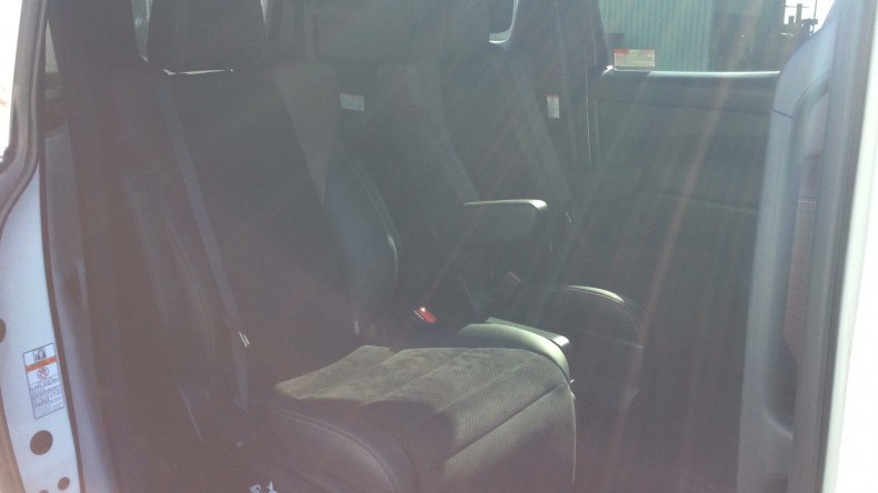 内装後方シート