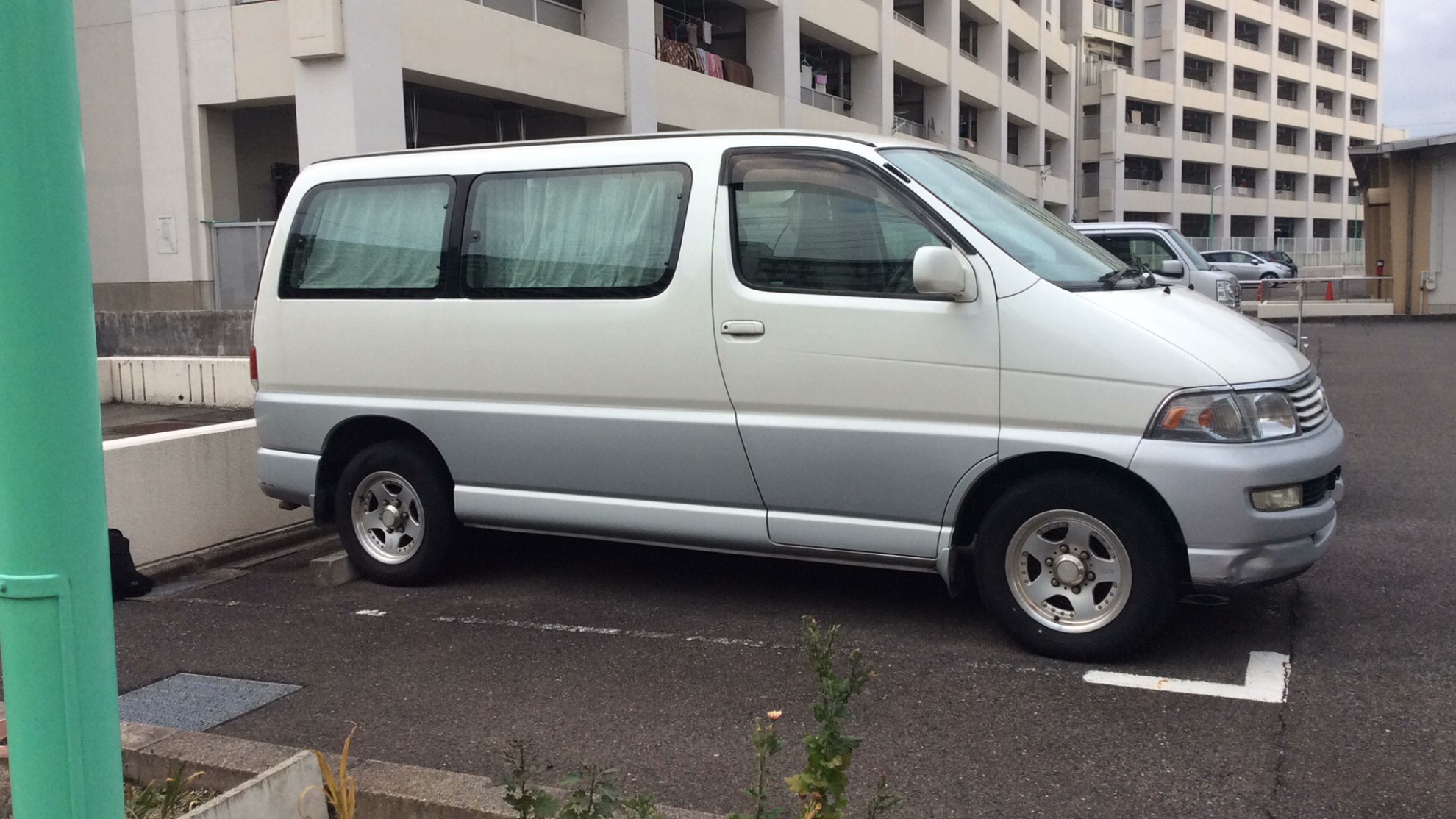 外装右