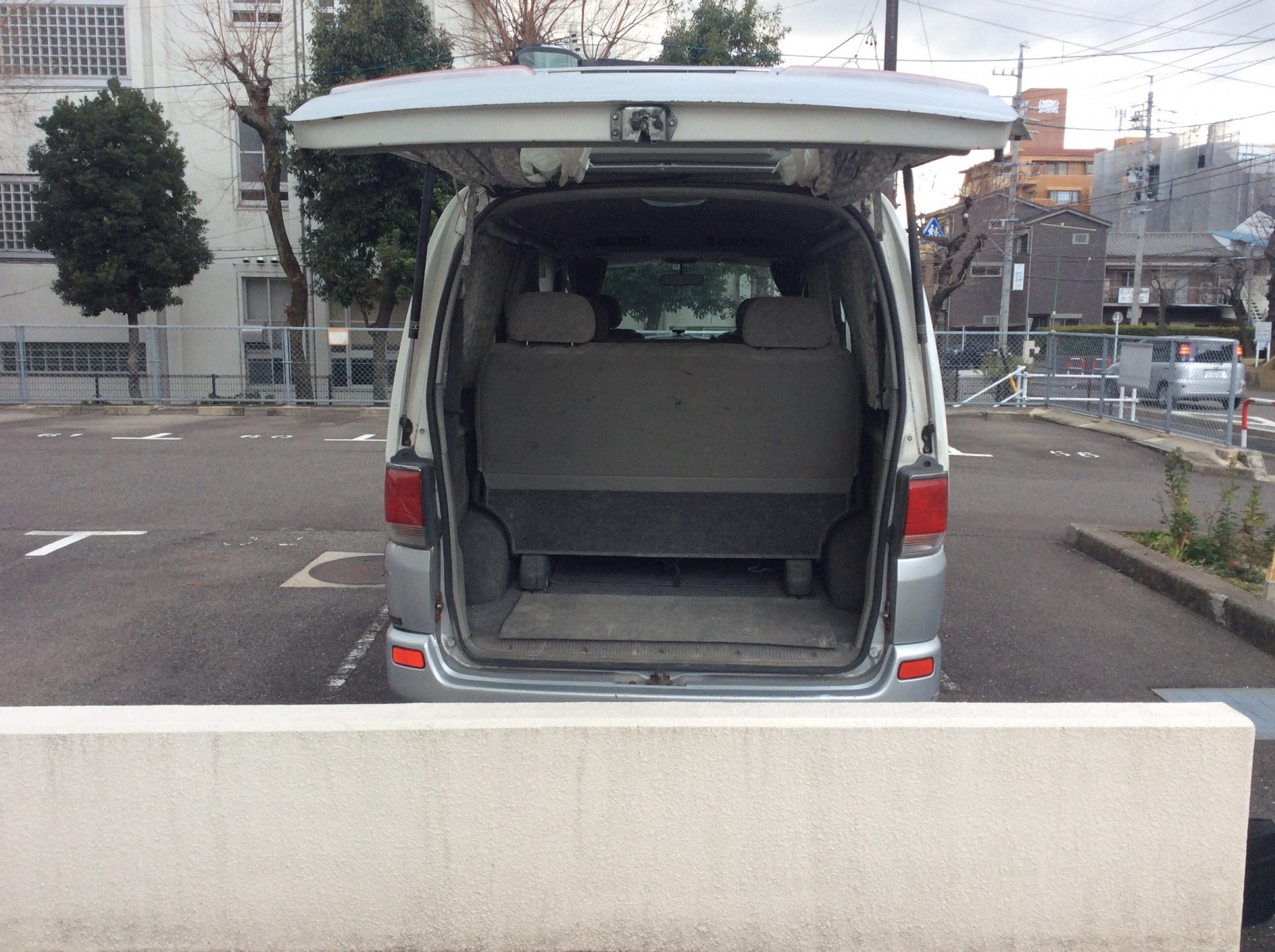 内装トランク