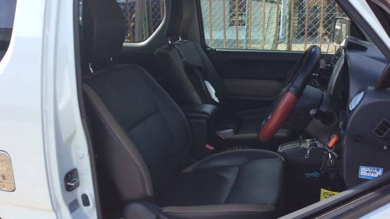 内装前方シート