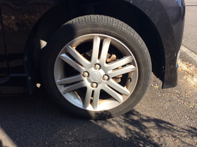 タイヤホイール前