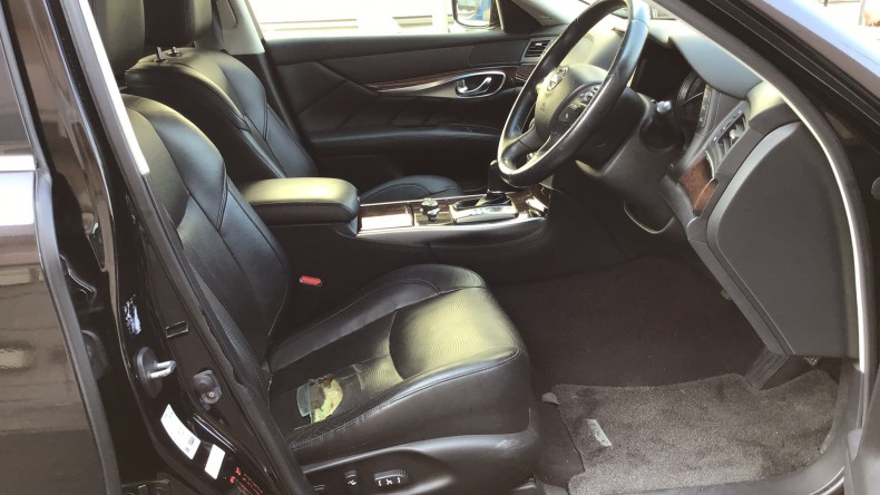 内装前方シート