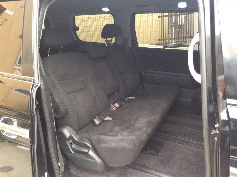 内装後方シート