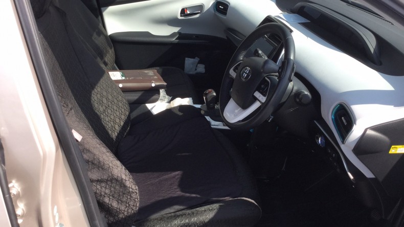 内装前方シート