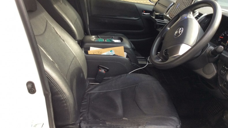 内装前方シート