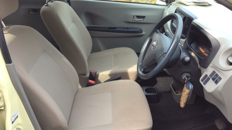 内装前方シート