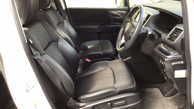 内装前方シート