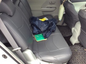 内装後方シート