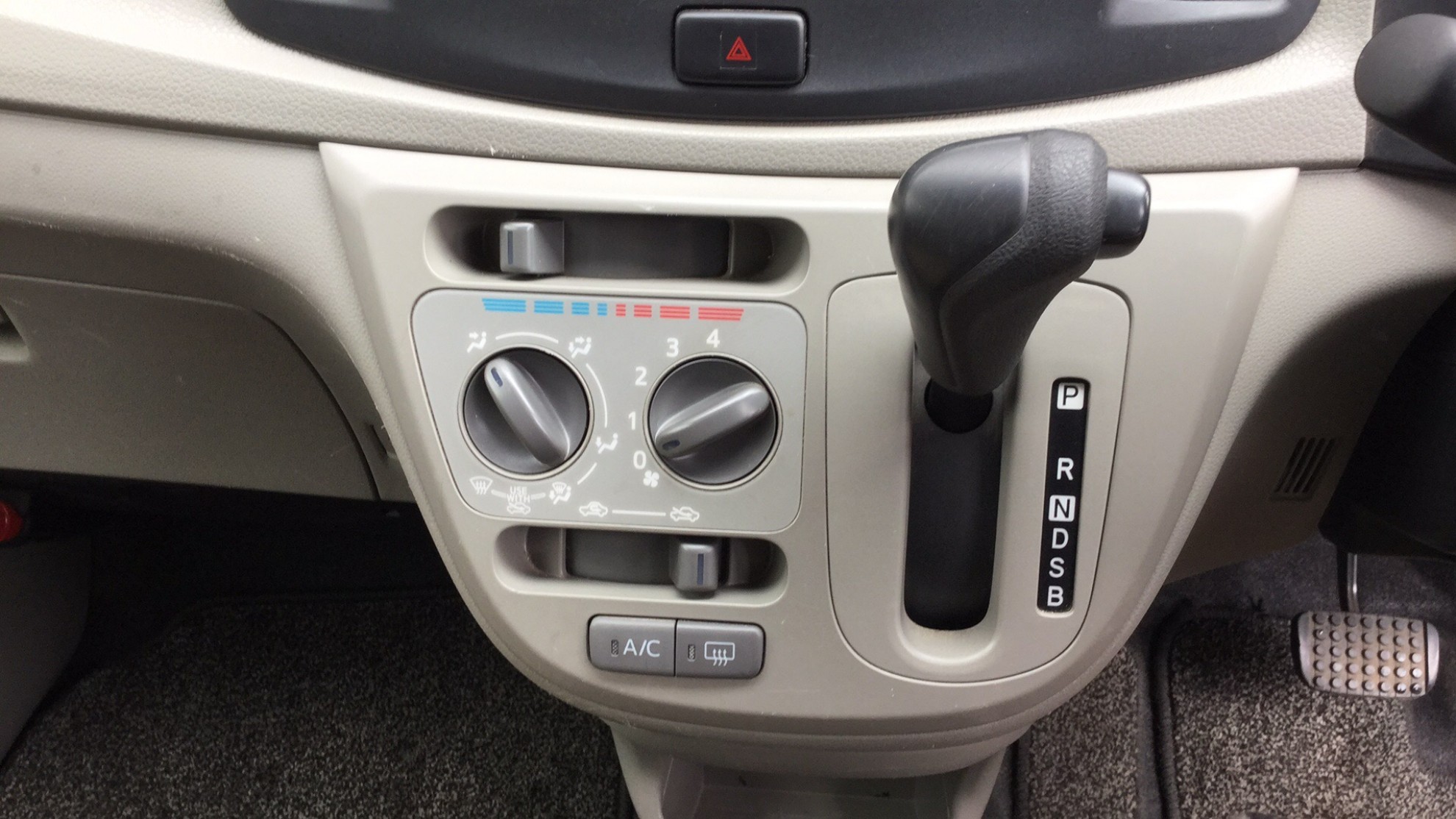 内装シフト