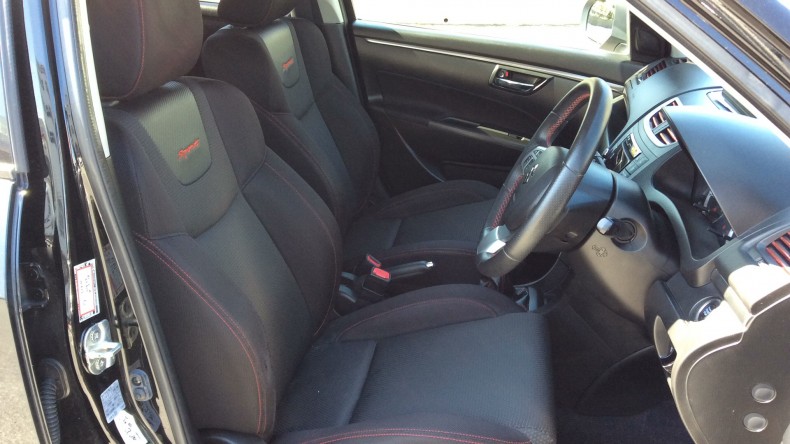 内装前方シート