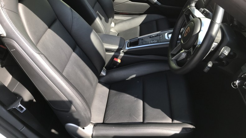 内装前方シート