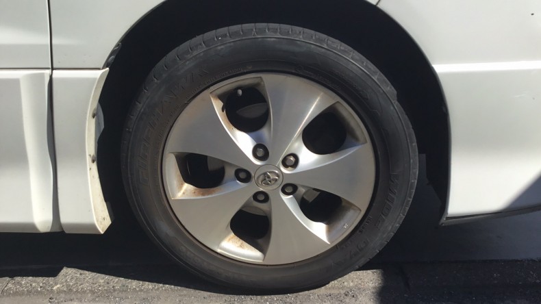 タイヤホイール前