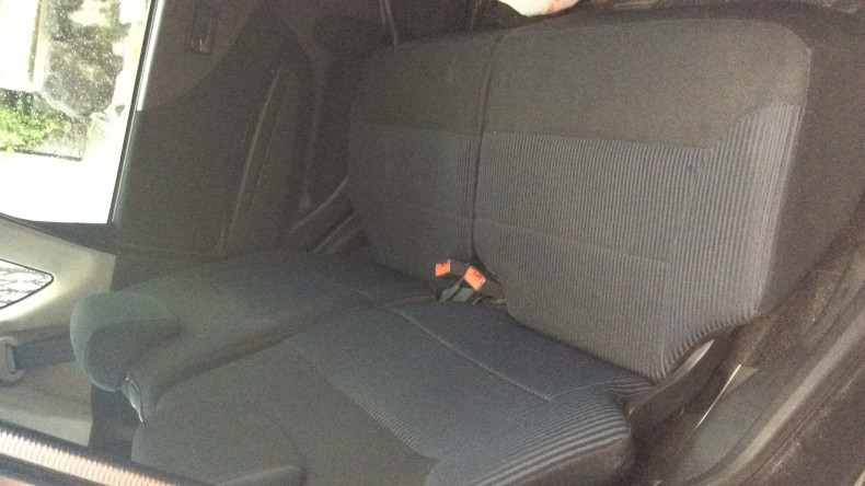 内装後方シート