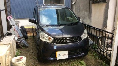 car_main_img