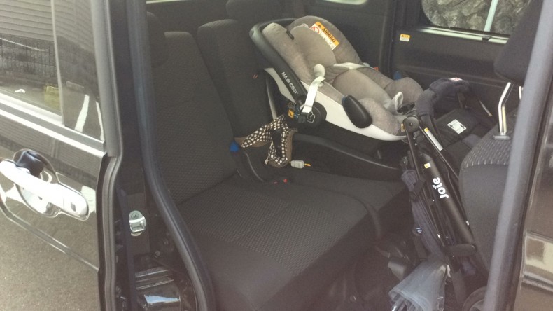 内装後方シート