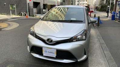 car_main_img