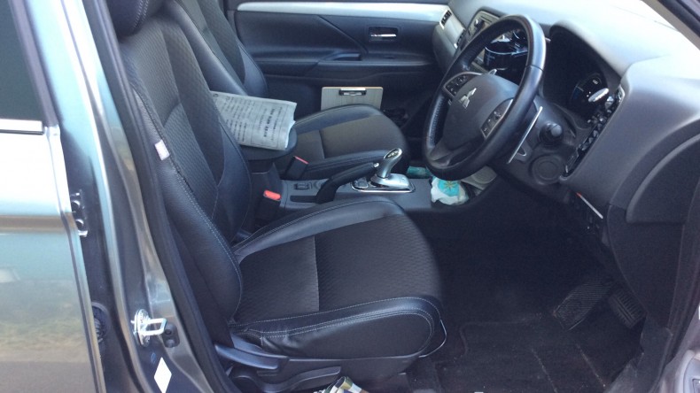 内装前方シート