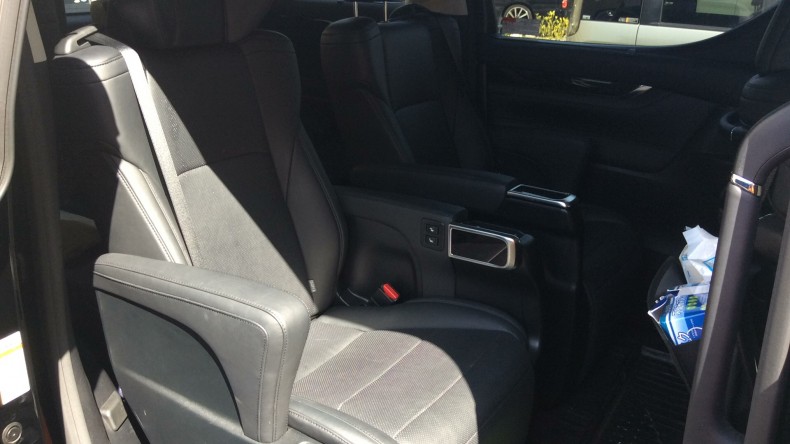 内装後方シート