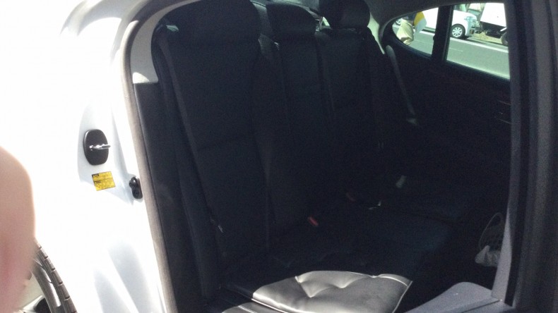 内装後方シート