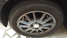 タイヤホイール前