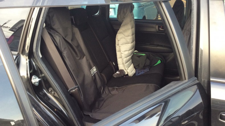 内装後方シート