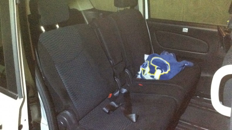 内装後方シート