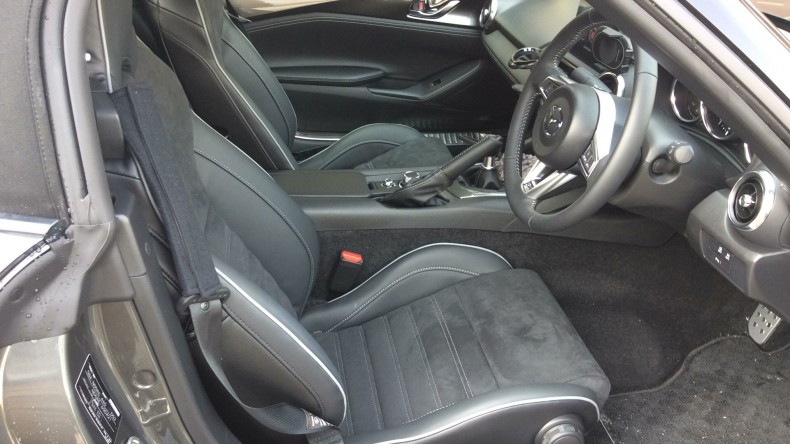 内装前方シート