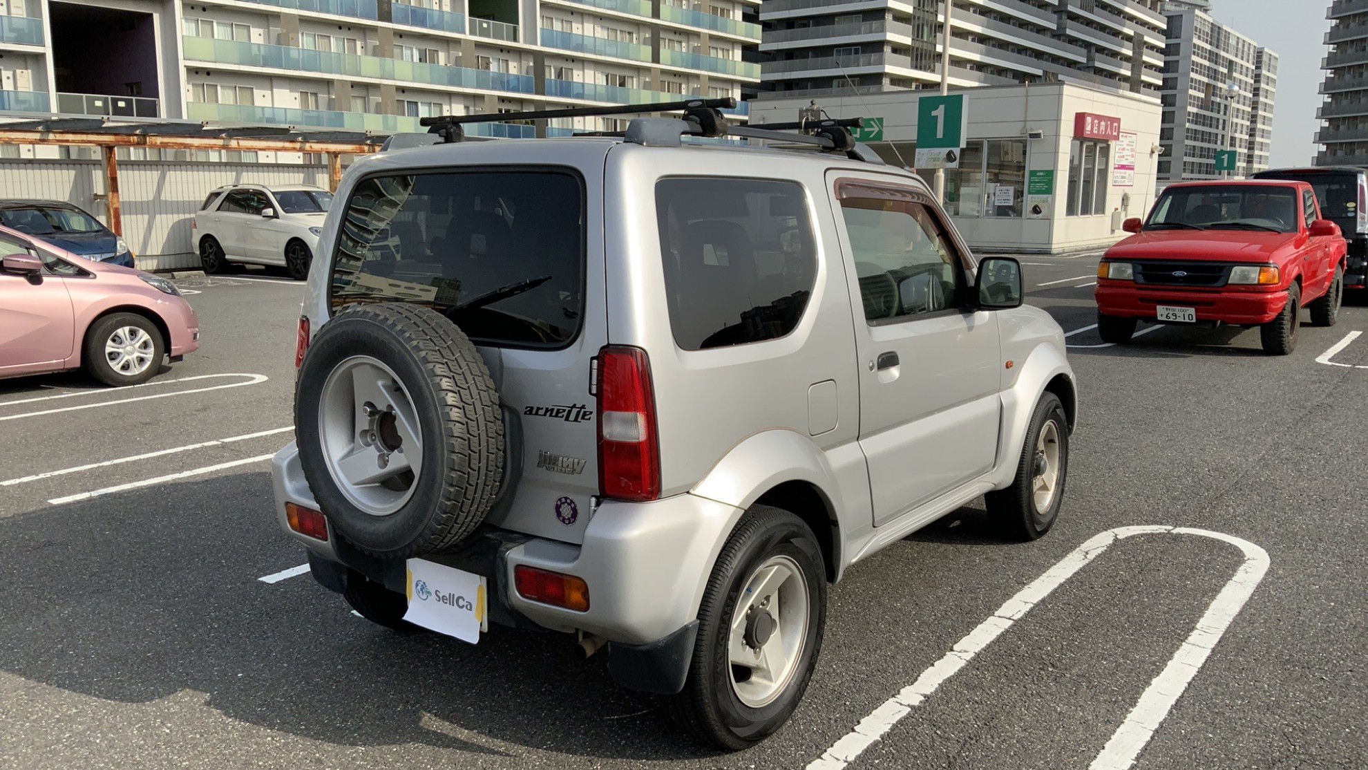 外装右後