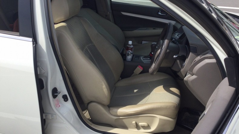 内装前方シート