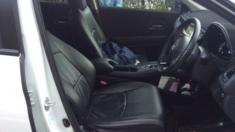 内装前方シート