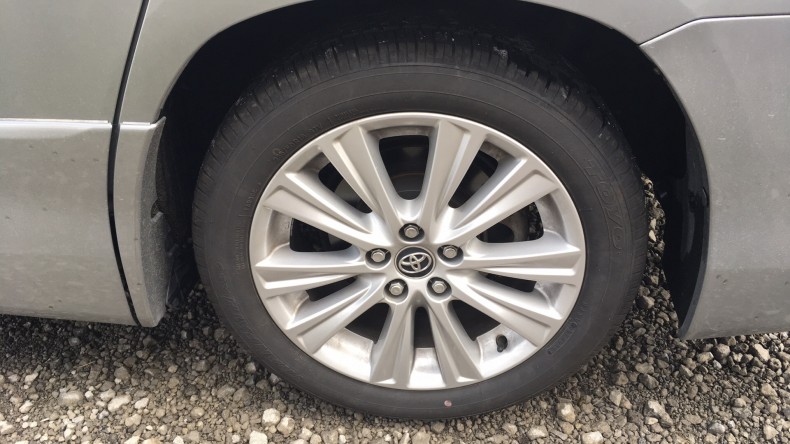 タイヤホイール前