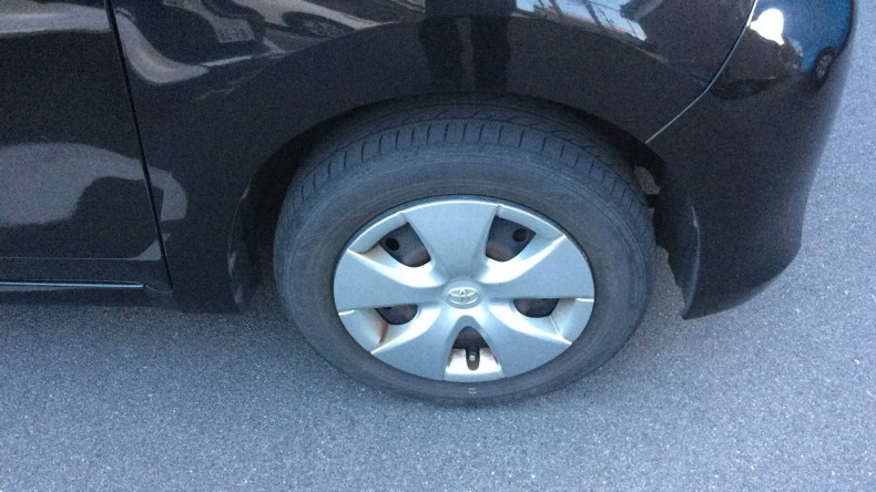 タイヤホイール前