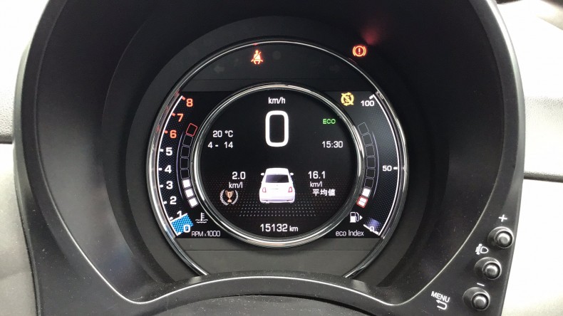 内装メーター