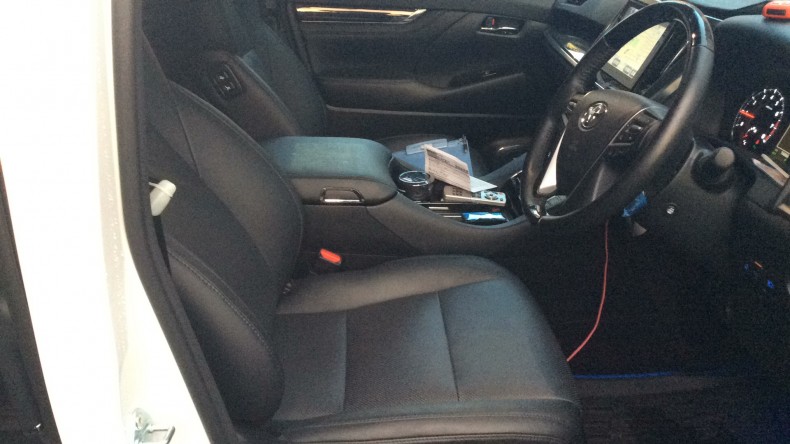 内装前方シート