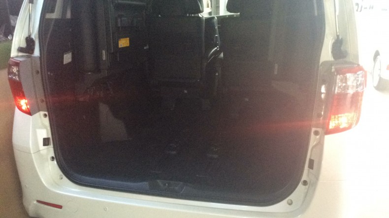 内装トランク