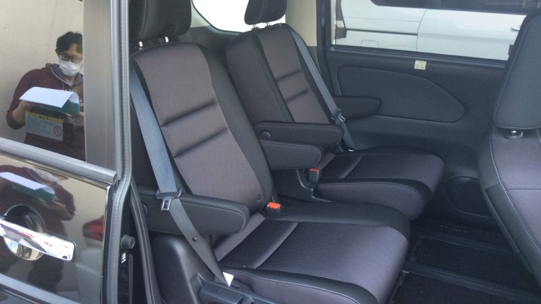 内装後方シート