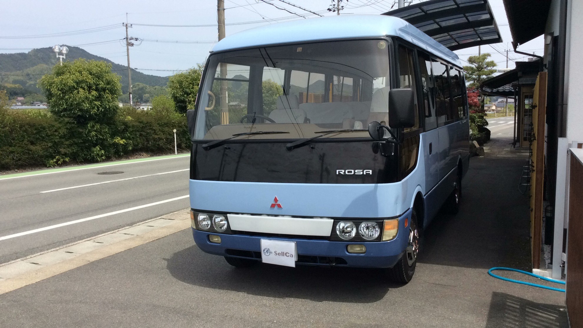 外装右前