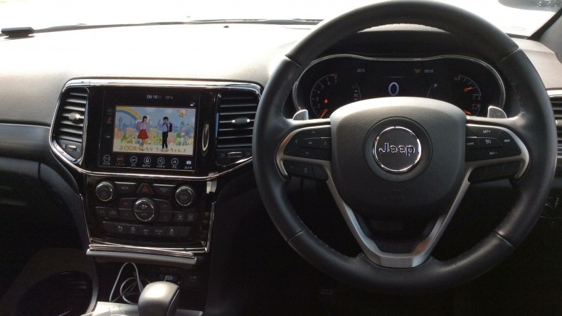 内装インパネ全体