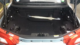 内装トランク
