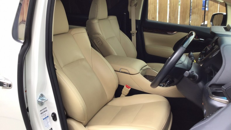 内装前方シート