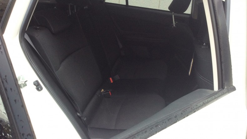 内装後方シート