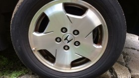 タイヤホイール前