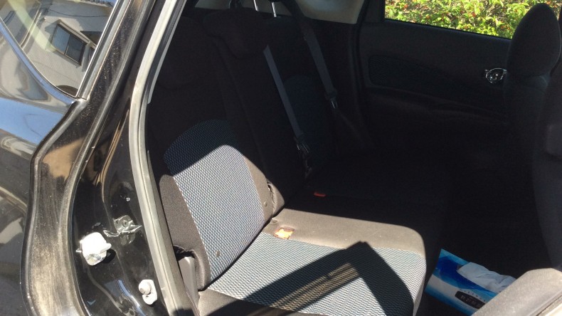 内装後方シート