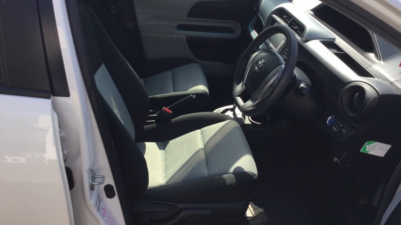 内装前方シート