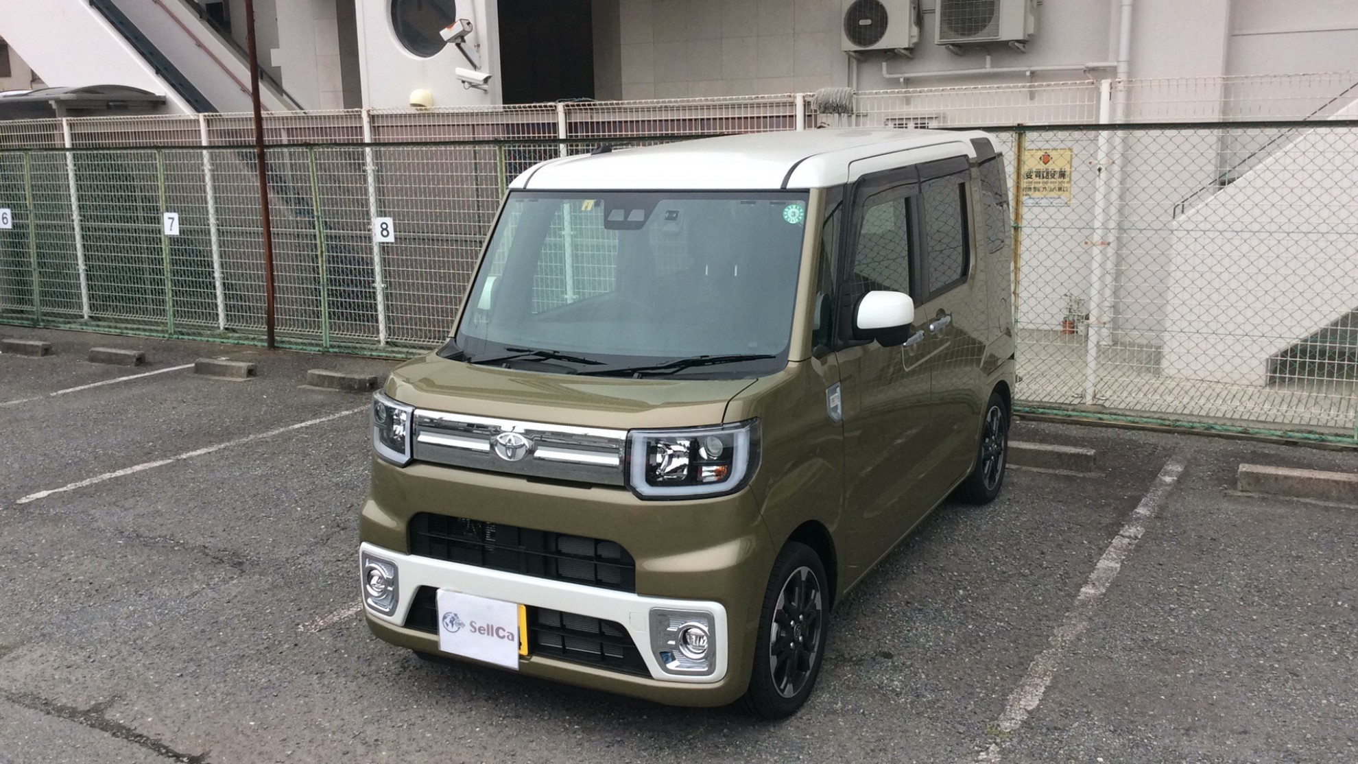 トヨタ ピクシスメガの売買実績画像