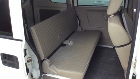 内装後方シート