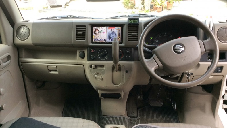 内装インパネ全体