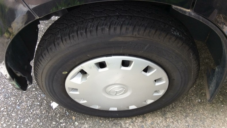 タイヤホイール前