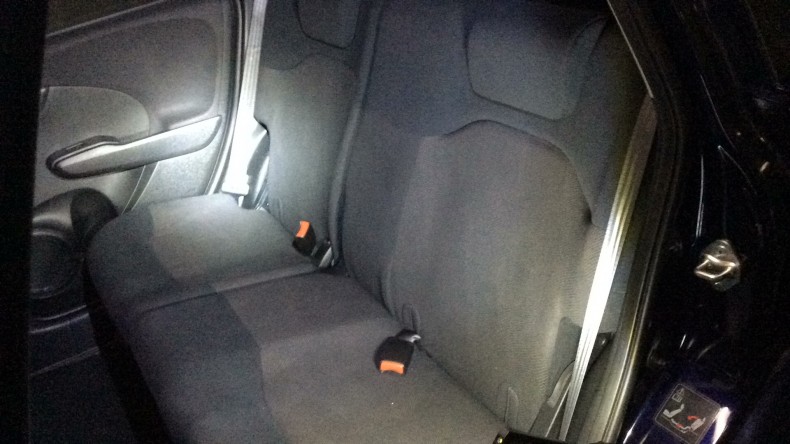 内装後方シート